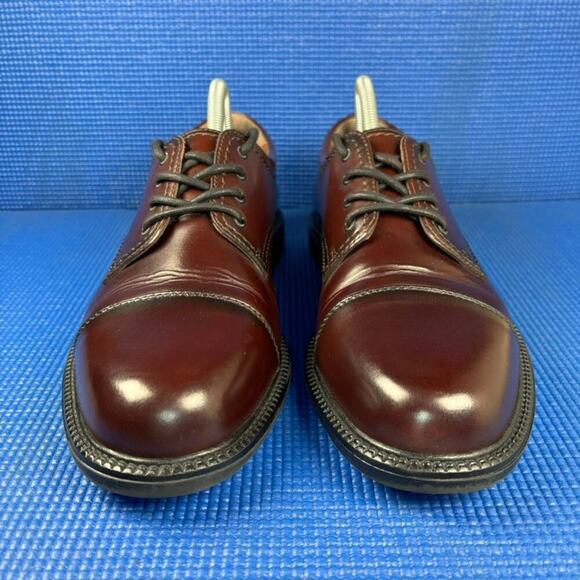 ? DOCKERS GORDON CAP TOE OXFORD Men`s Size 9M Burgundy Dress Shoes 90-2219 main image 5